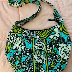 Vera Bradley Crossbody in the retired Island Blooms pattern